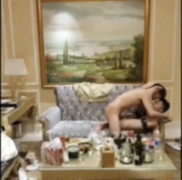 (原版) 淺笑出品-無套操喝醉的鮮肉帥直男