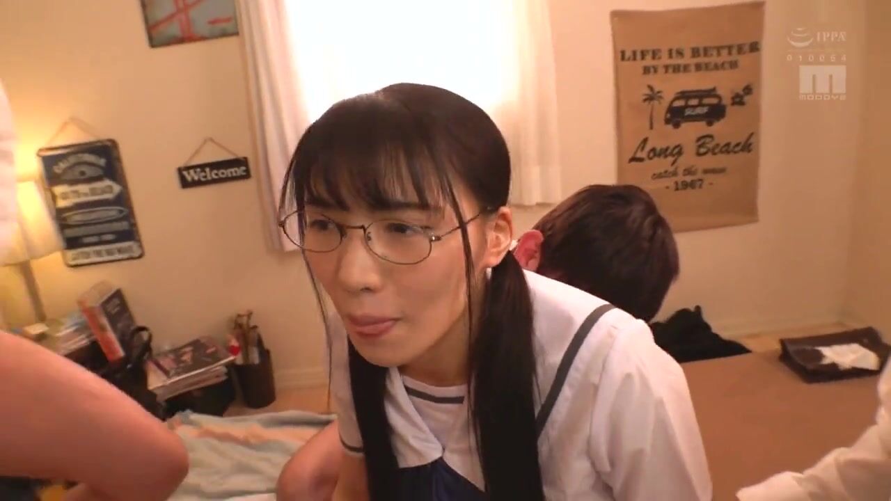 (中文字幕) [MIFD-128] 身長170cm 手腳の長いモデル體型 某現役お嬢様女子大生 新人 イケメン美人 フェラチオの女神DEBUT!! 金城麗奈